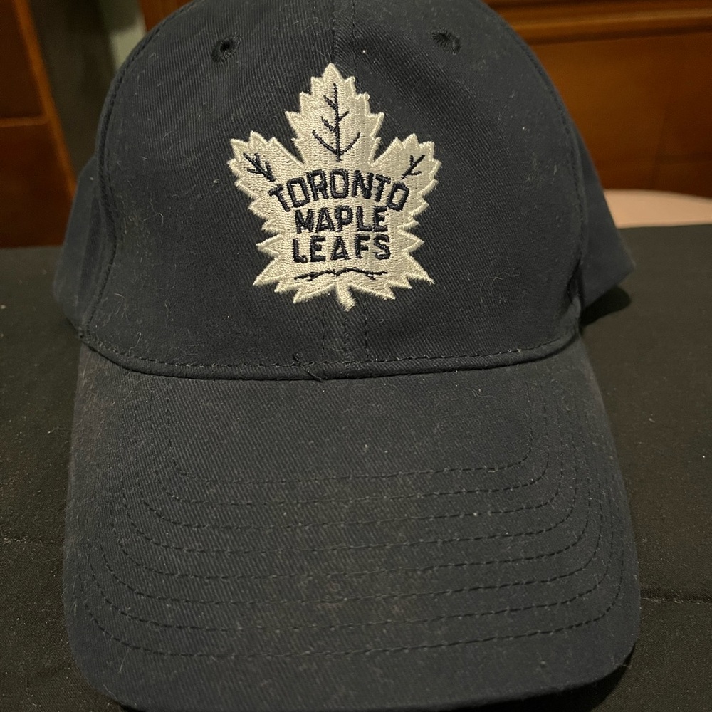 Toronto Maple Leafs Navy Blue Cap